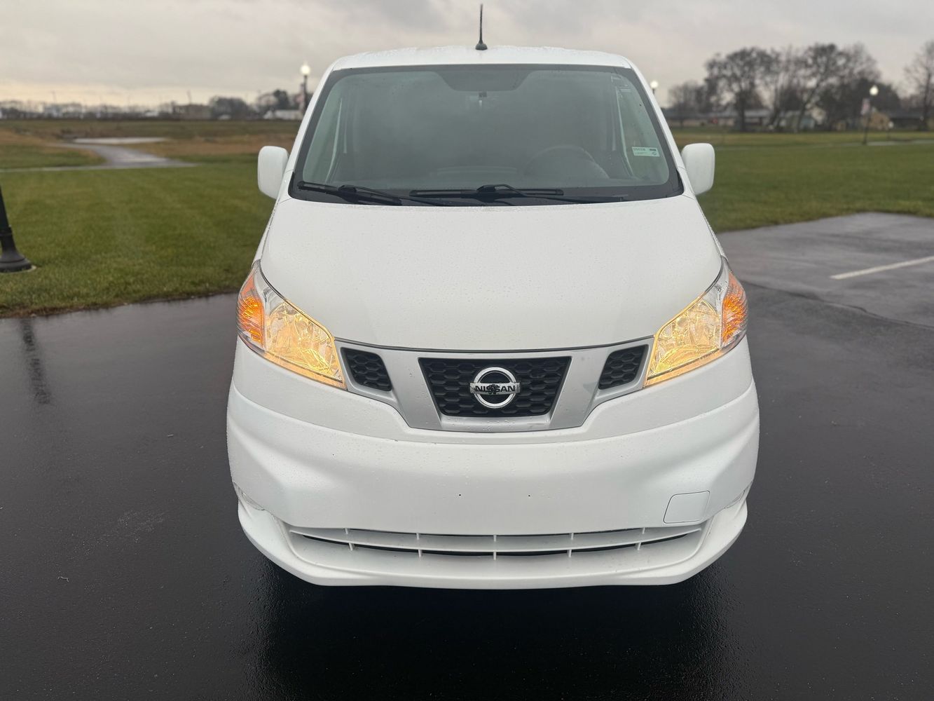 2021 Nissan NV200 photo 2