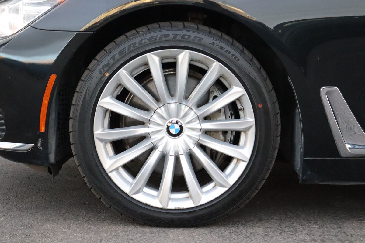 2019 BMW 740i xDrive