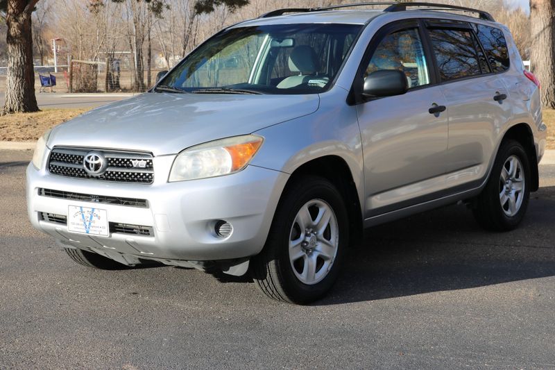 2007 Toyota RAV4 Photos