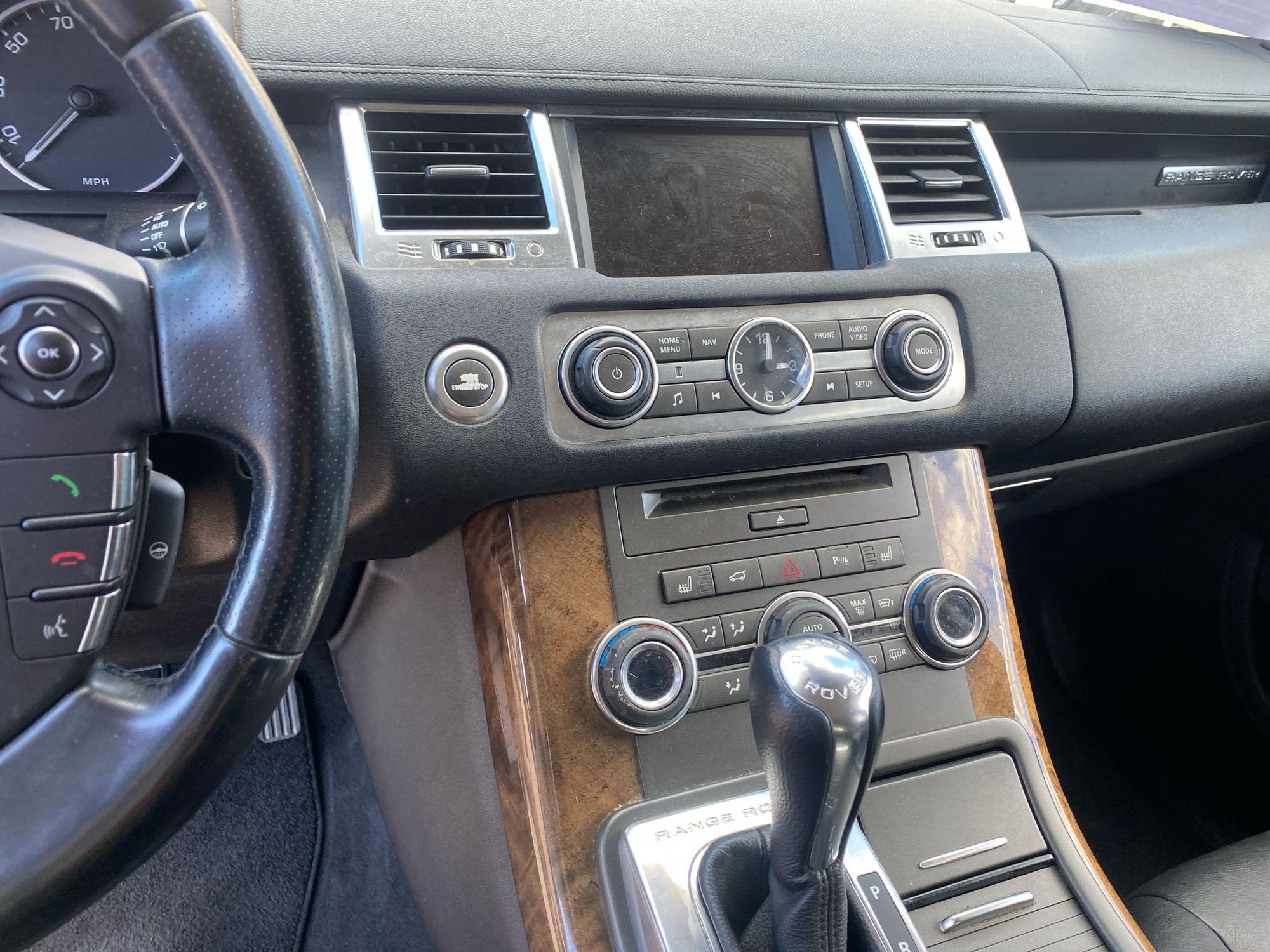 2013 Land Rover Range Rover Sport HSE photo 24
