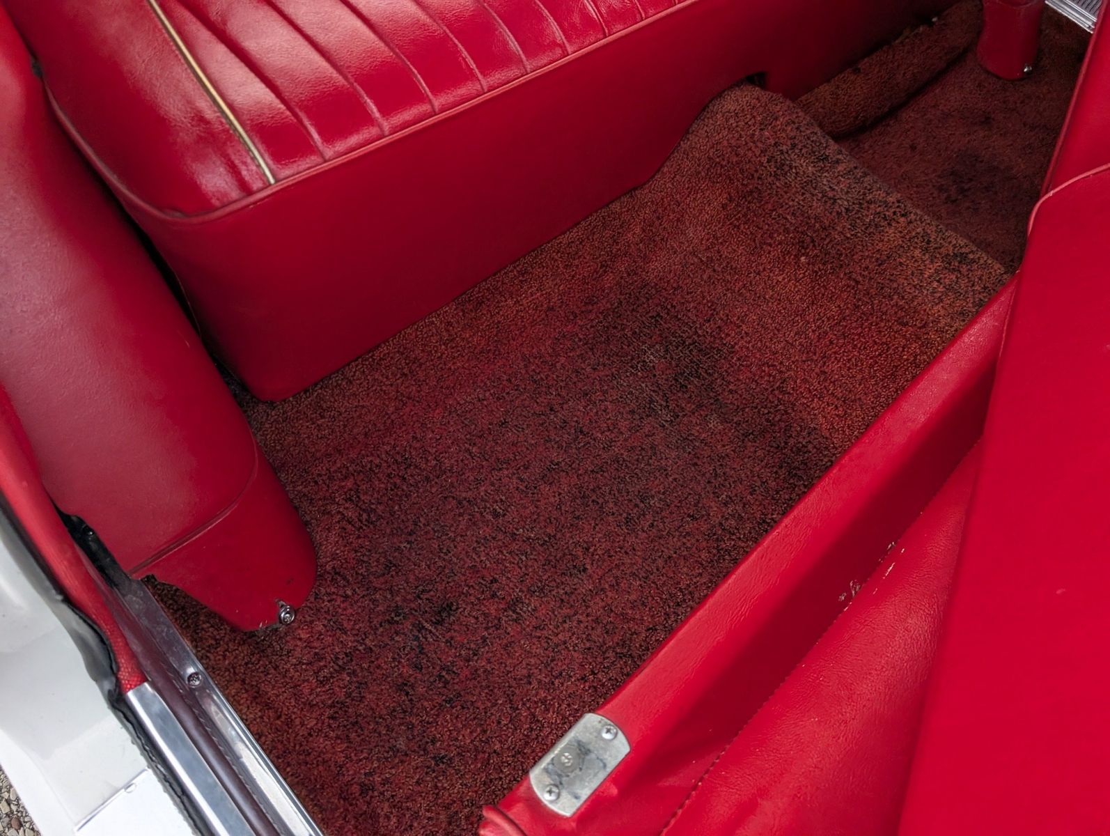 1963 Plymouth Valiant 113