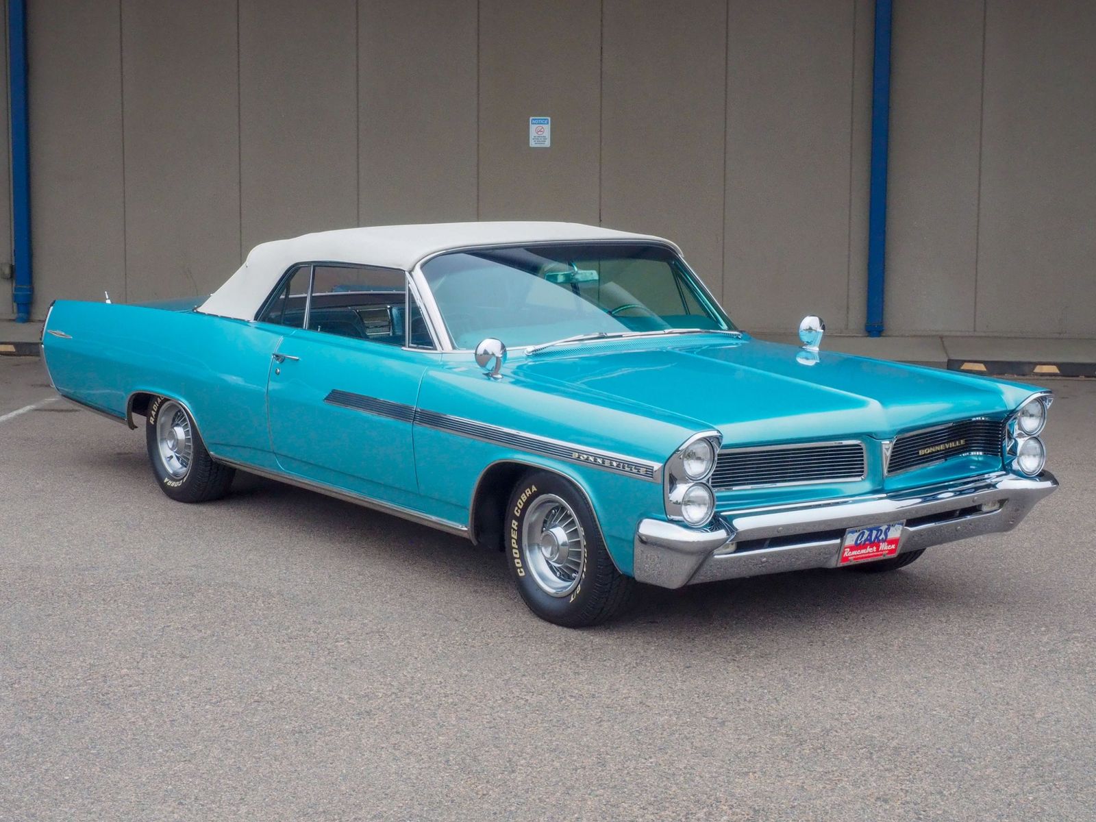 1963 Pontiac Bonneville 3