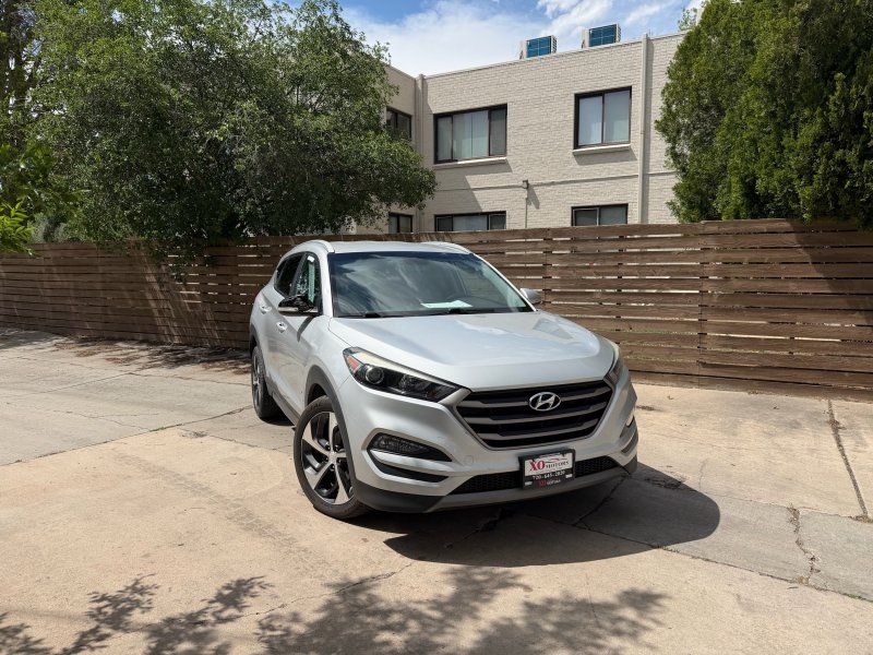 2016 Hyundai Tucson Sport FWD's photo