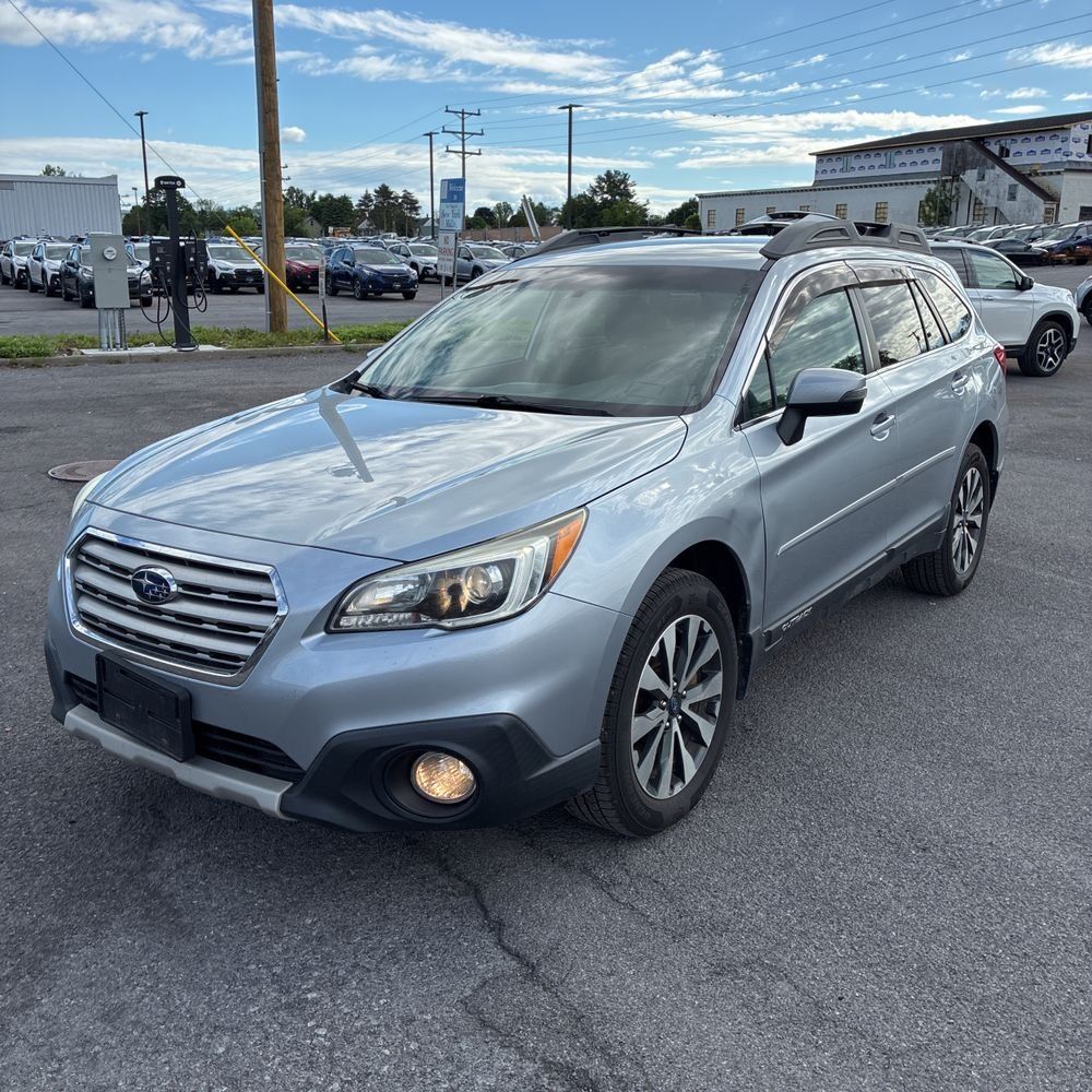2015 Subaru Outback 2.5i Limited CVT PZEV's photo