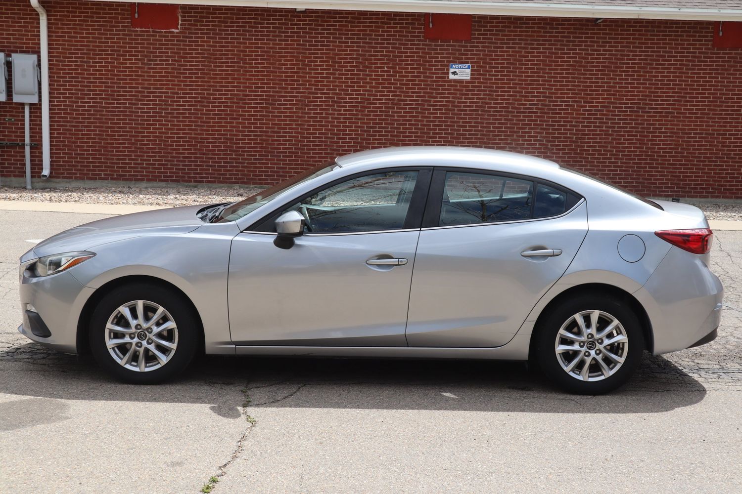 2016 Mazda 3 i Sport | Victory Motors of Colorado