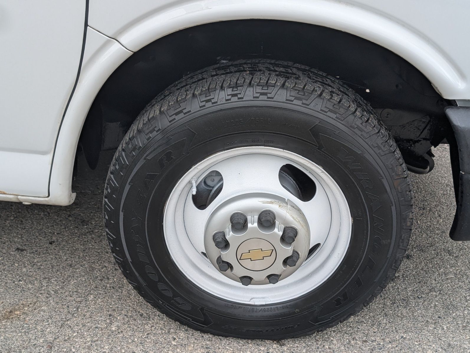 2013 Chevrolet Express 14