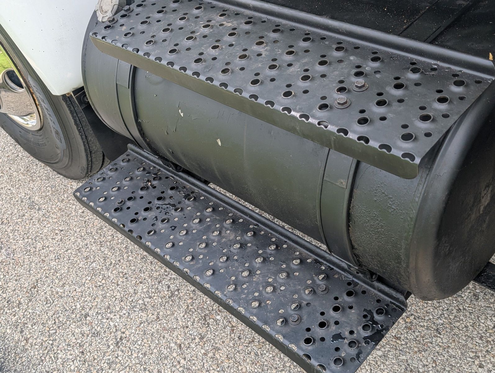 2015 Ford F-750 67