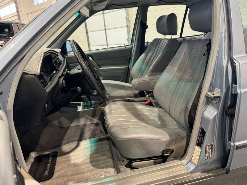 1985 Mercedes-Benz 190-Class 190 E 2.3, photo 11