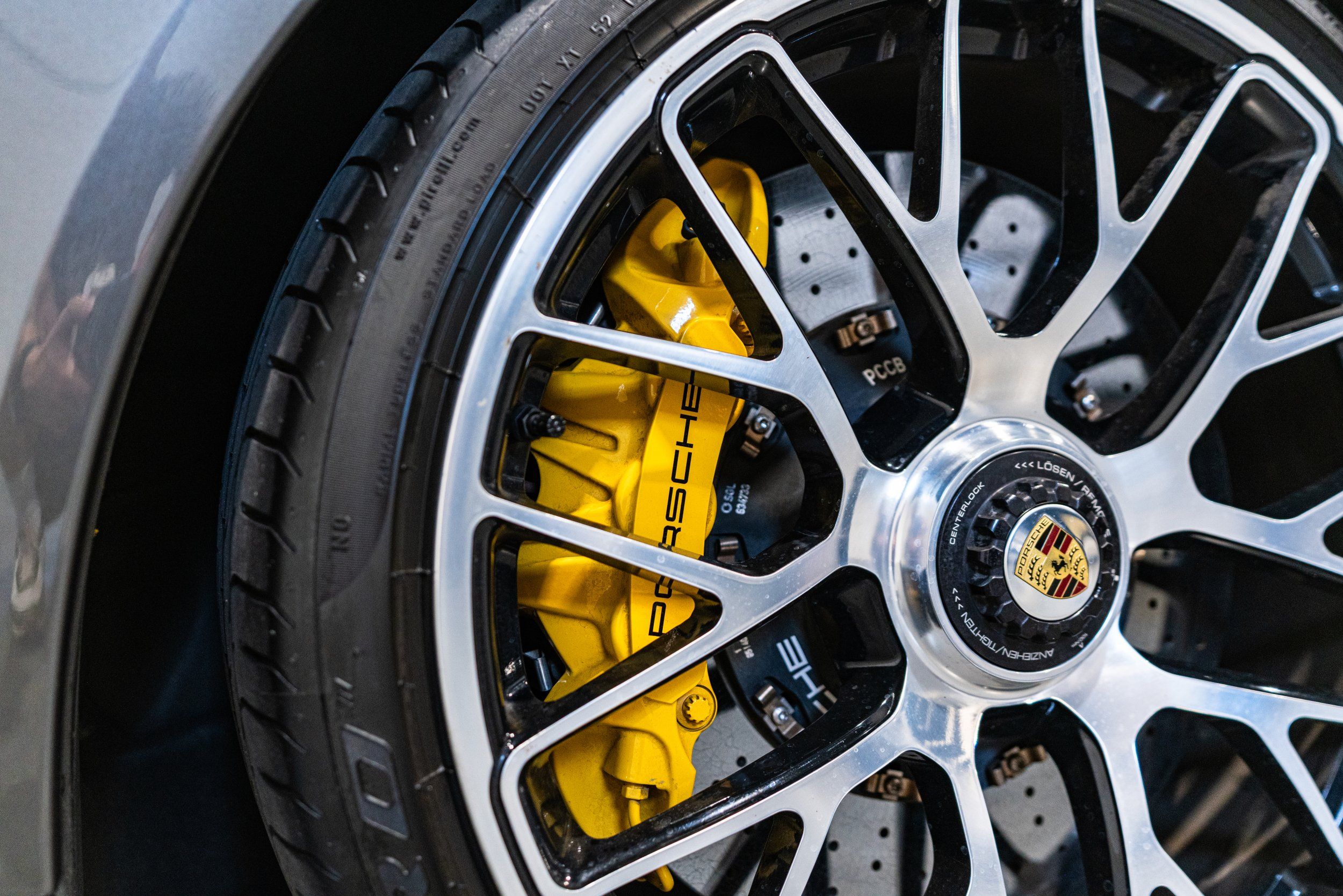 2015 Porsche 911 Turbo S - Photo 21