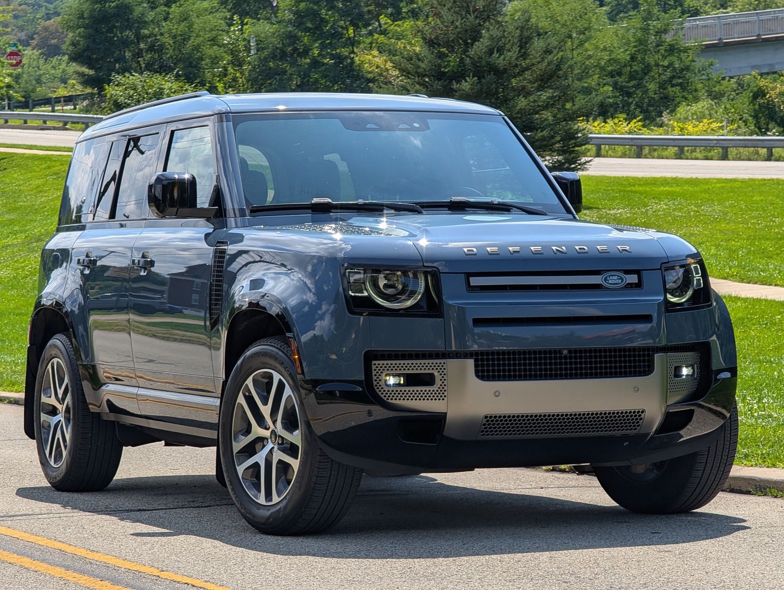 2024 Land Rover Defender 93