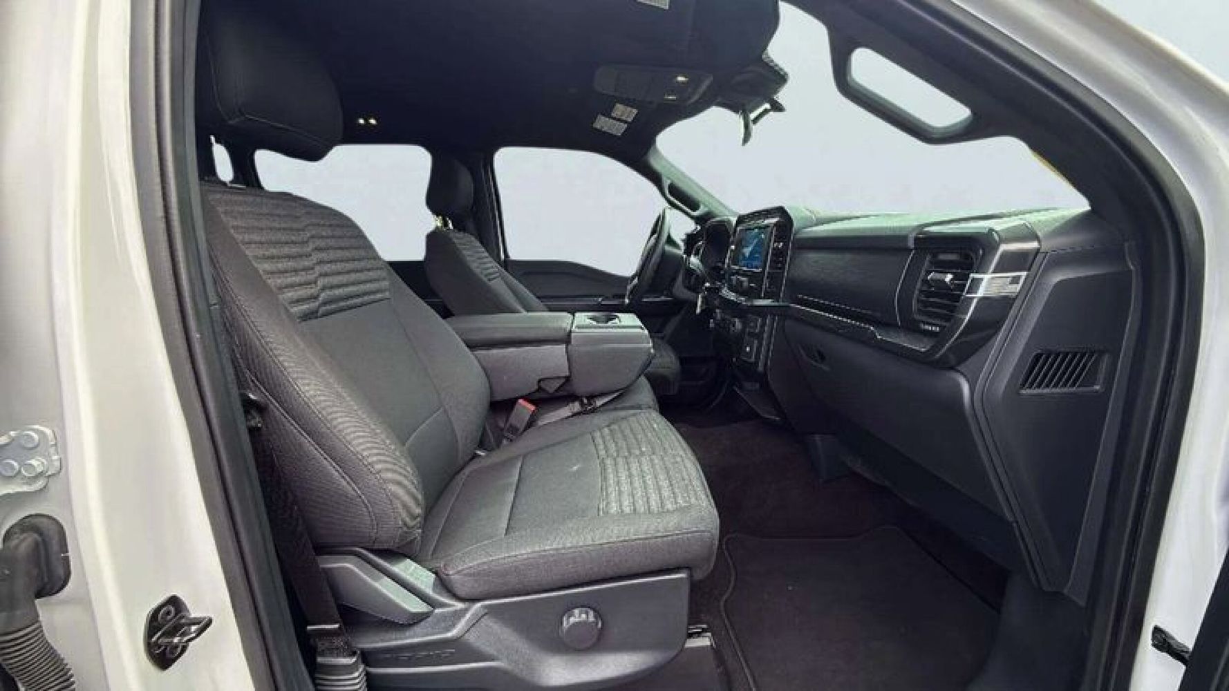 2021 Ford F-150 XL photo 16