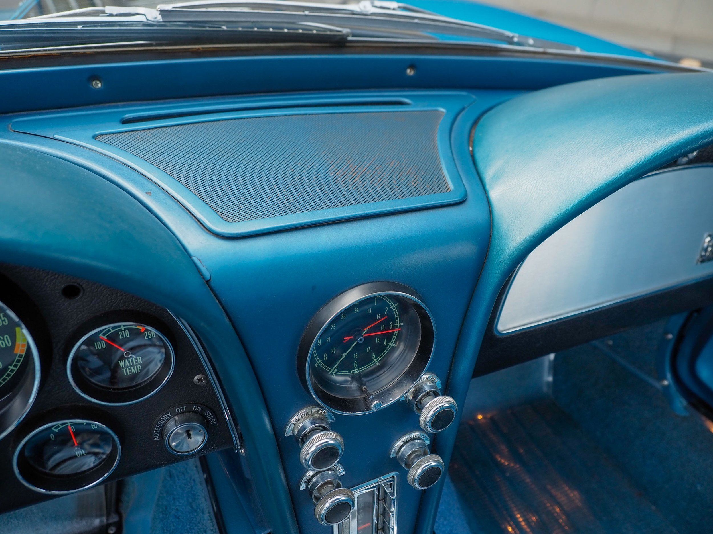 1967 Chevrolet Corvette Blue 