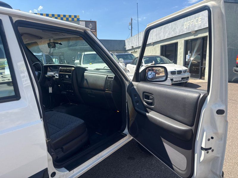 2000 Jeep Cherokee Sport photo 15