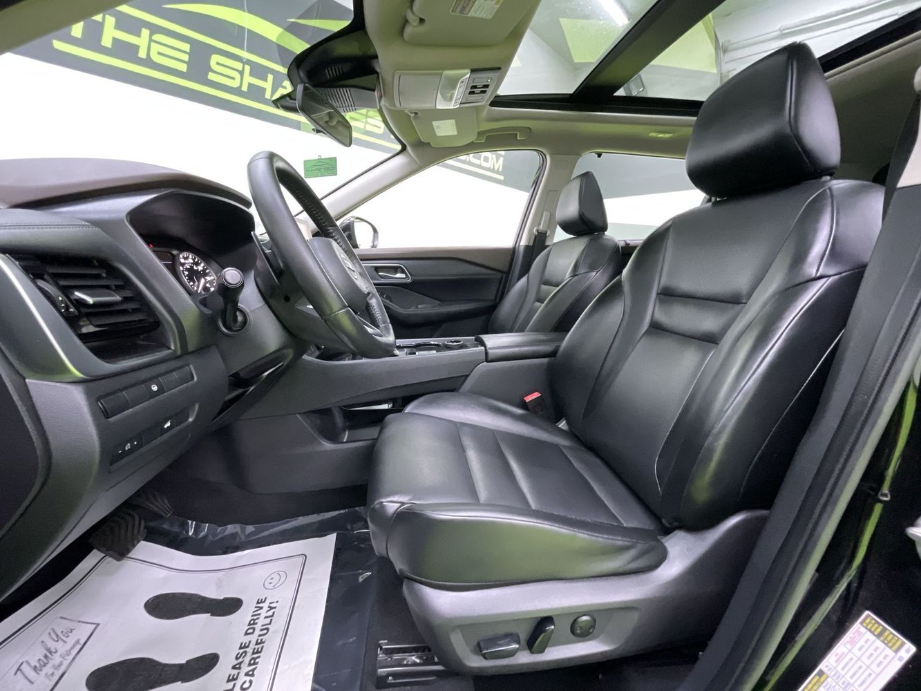 2021 Nissan Rogue SV photo 15