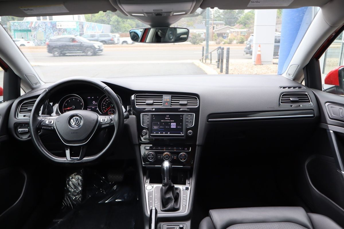 2017 Volkswagen Golf SportWagen TSI SEL