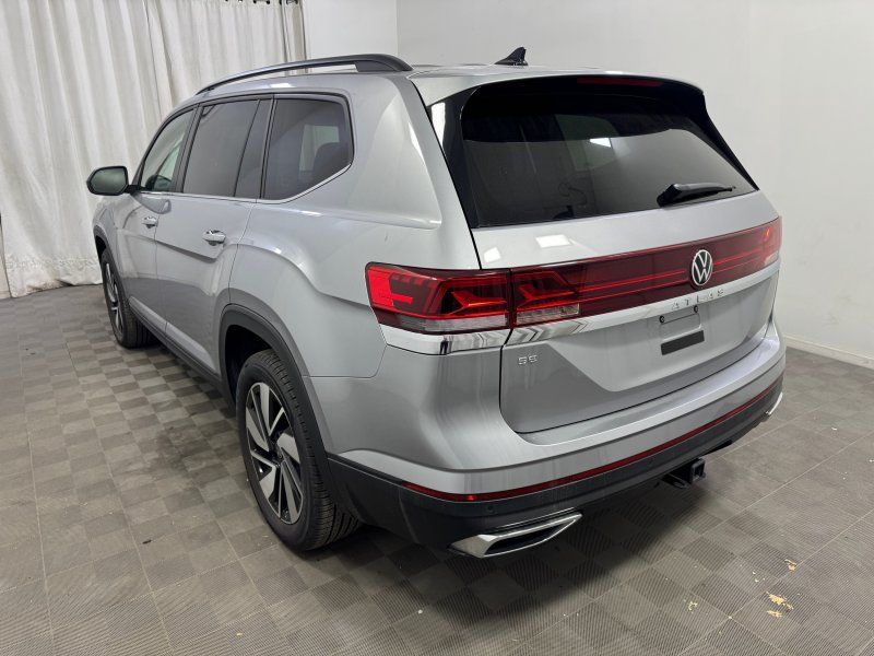 2025 Volkswagen Atlas SE Technology photo 2