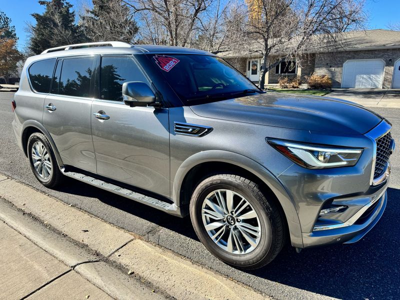 2021 INFINITI QX80's photo