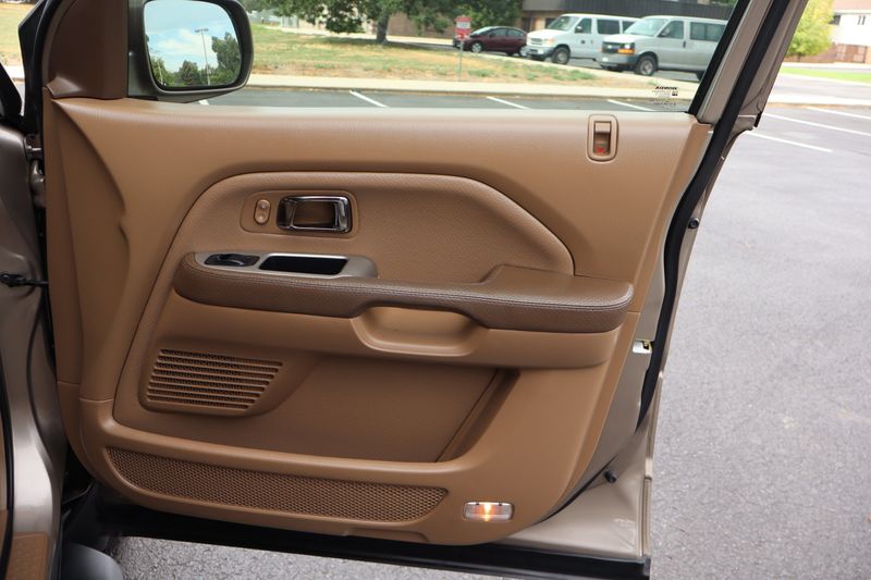 2004 Honda Pilot EX-L | Victory Motors of Colorado