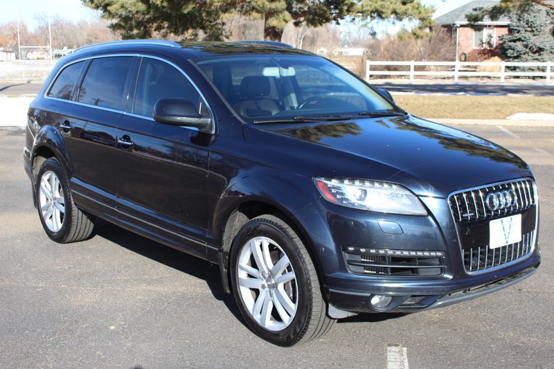 2011 Audi Q7 Photos