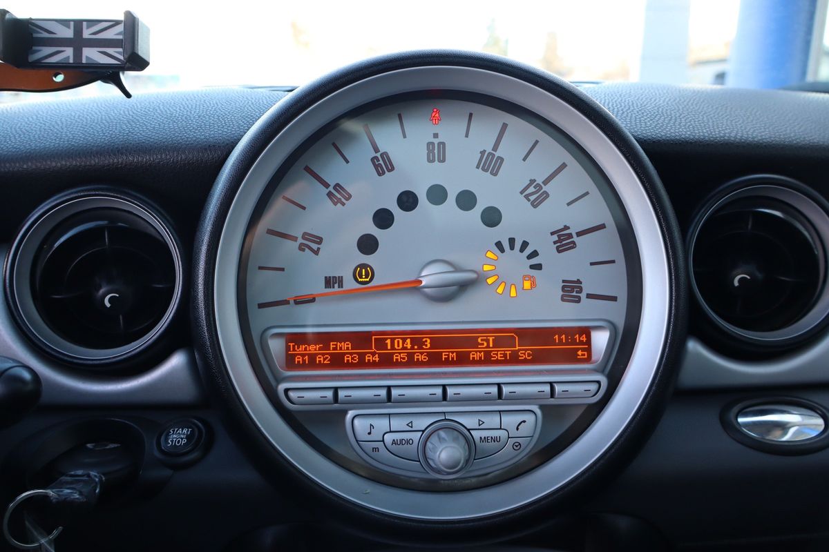 2009 MINI Cooper Base