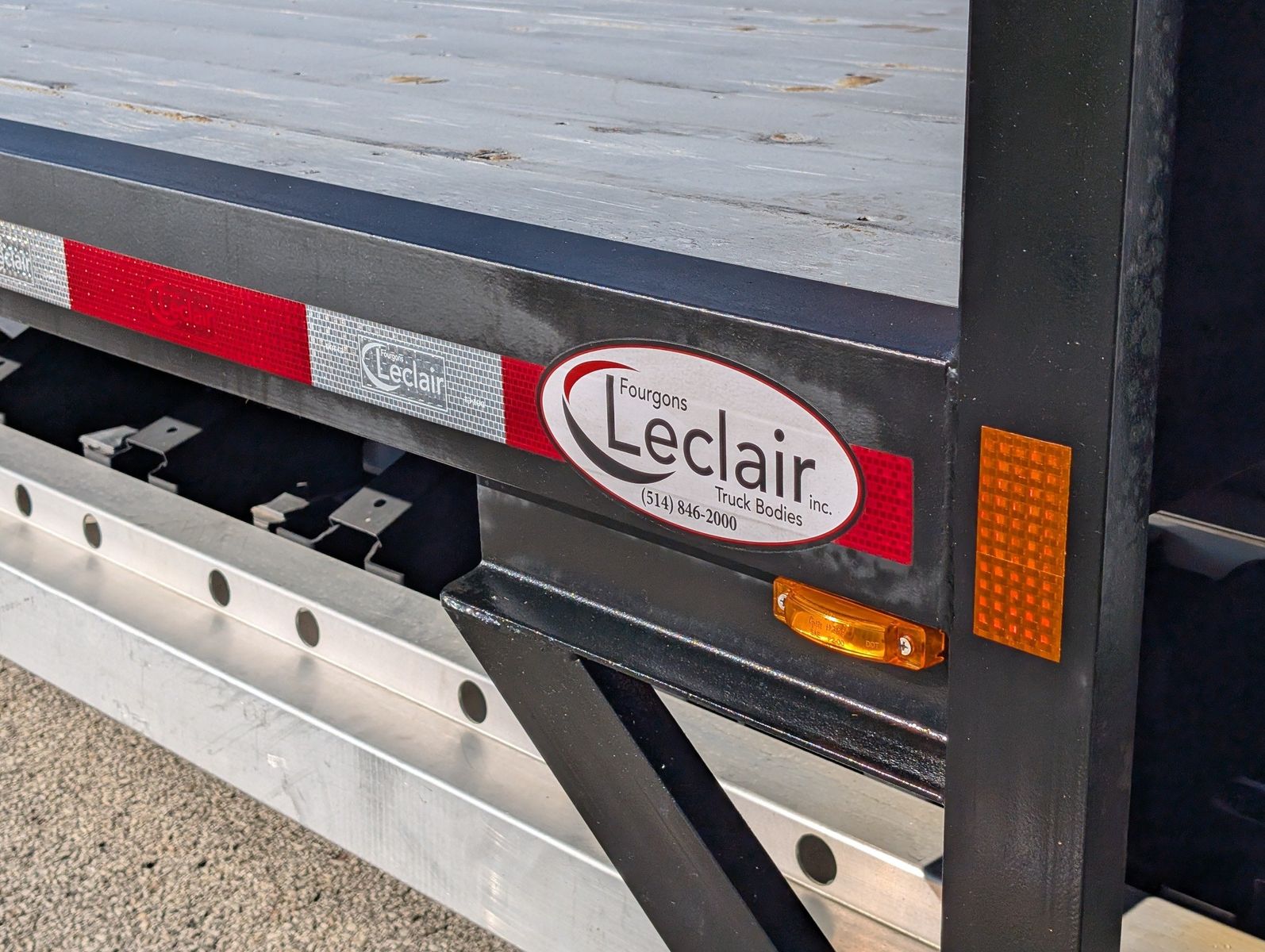 2023 Ford E-Transit-350 22