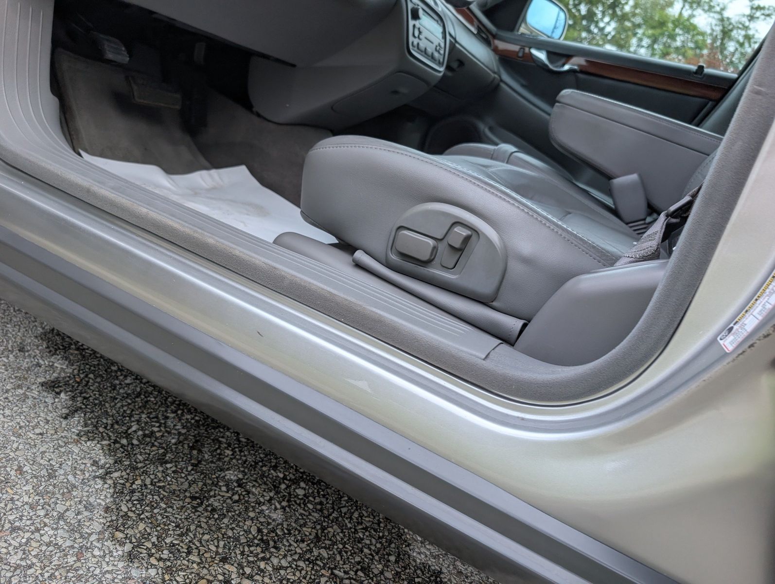 2005 Cadillac DeVille 105