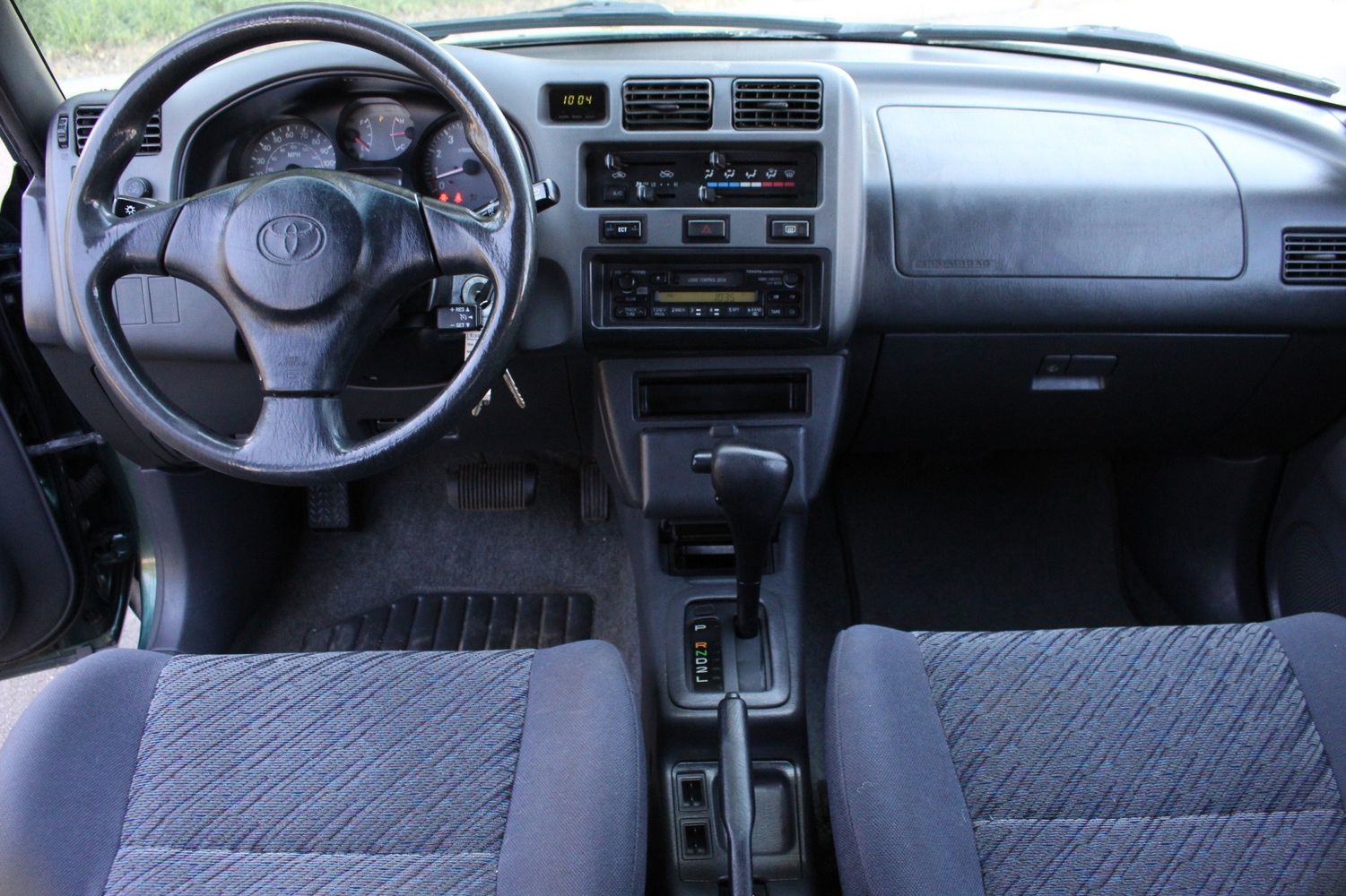 1998 Toyota Rav4 Interior Pictures | Brokeasshome.com