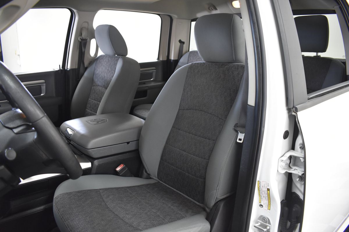 2019 Ram 1500 Classic SLT Crew Cab 4x4 5'7" Box