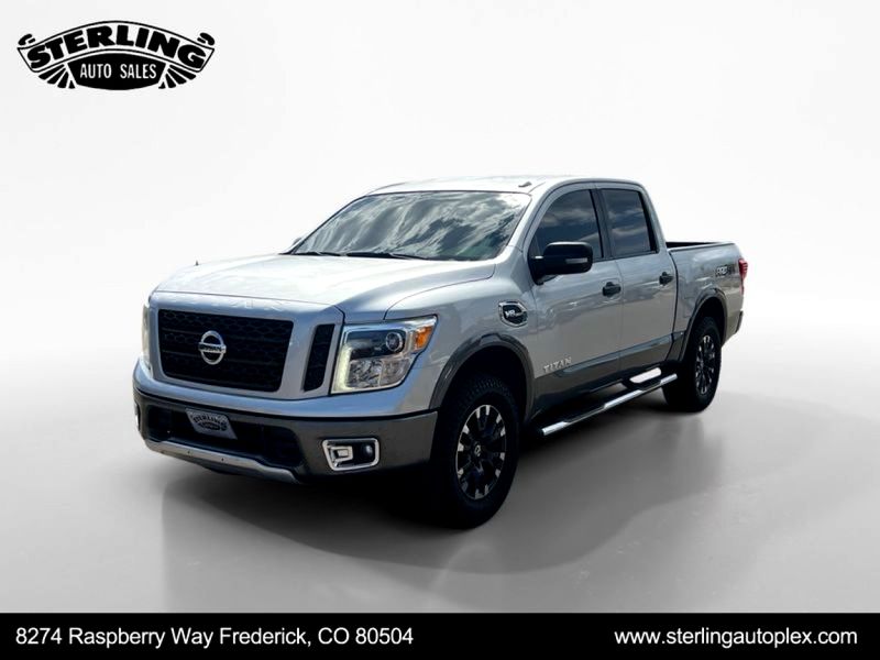  2017 Nissan Titan Pickup Truck Four-Wheel Drive 7-Speed Automatic