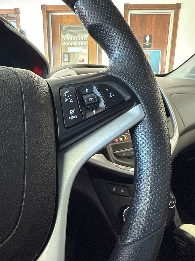 2020 Chevrolet Sonic LT photo 20