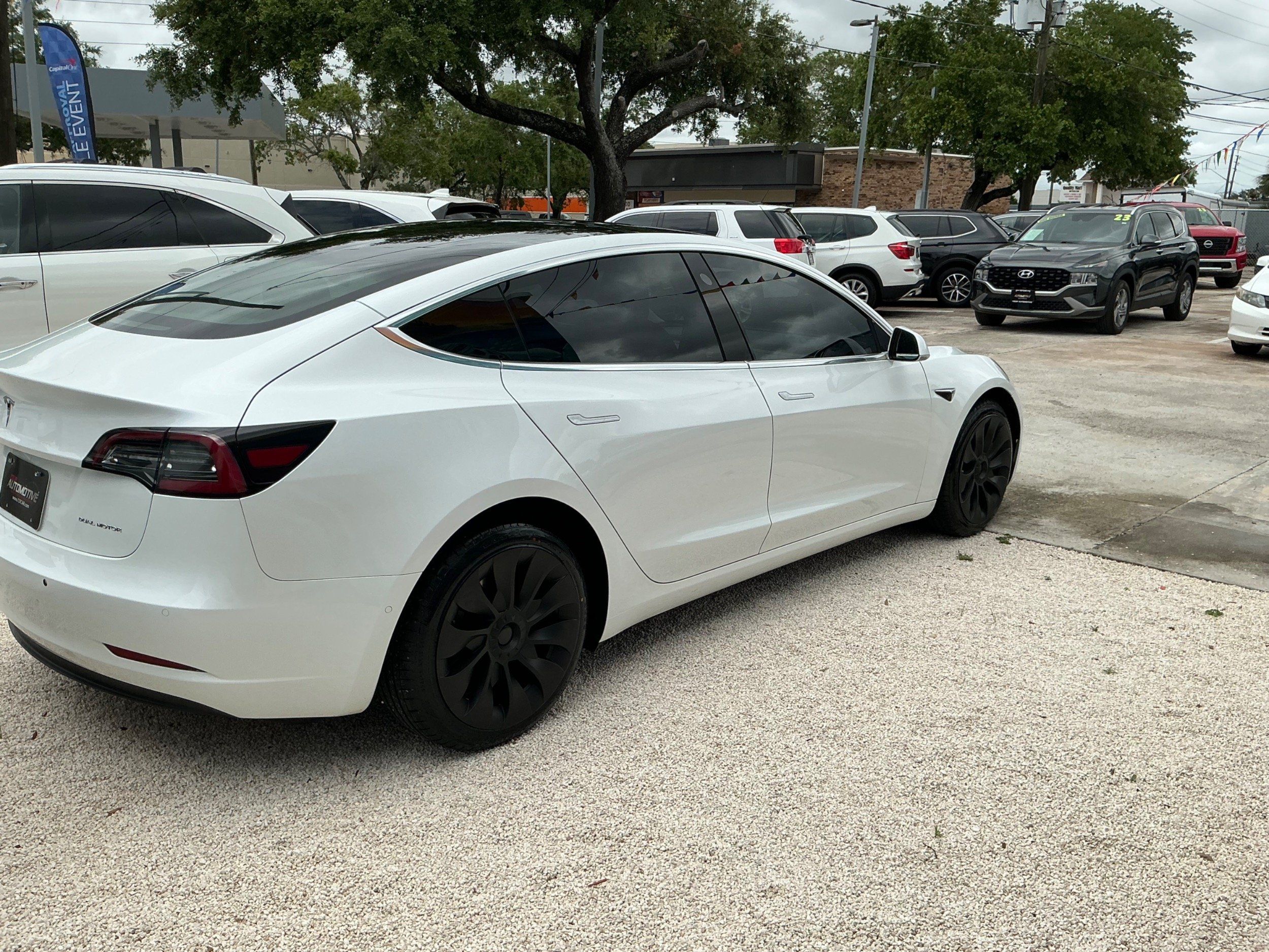 2019 Tesla Model 3 Long Range photo 4