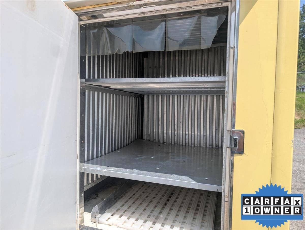 2019 Ford E-450 photo 23