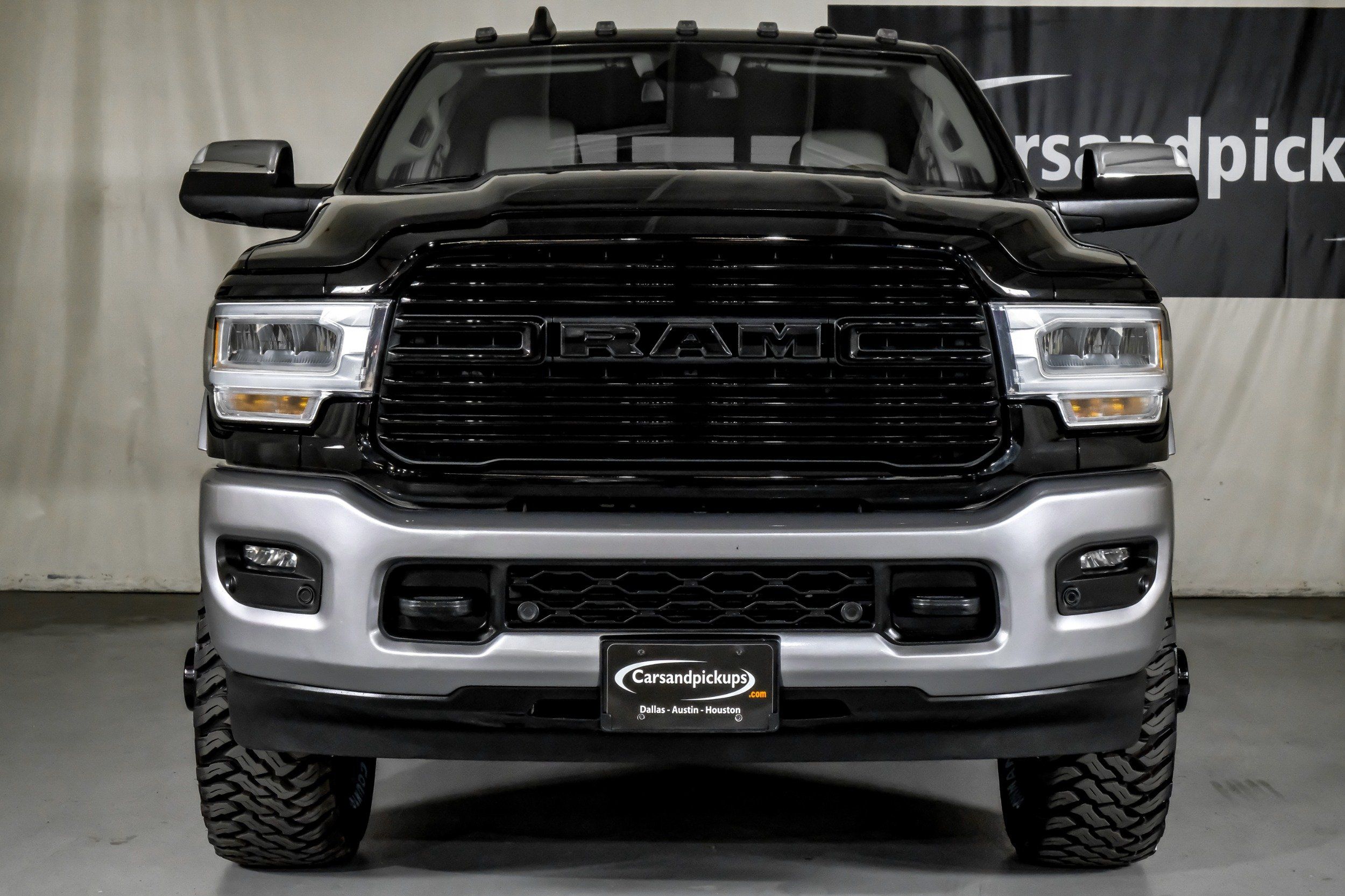 2022 Ram 3500 Laramie photo 2