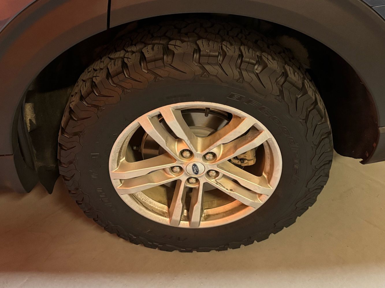 2020 Ford Explorer XLT photo 17