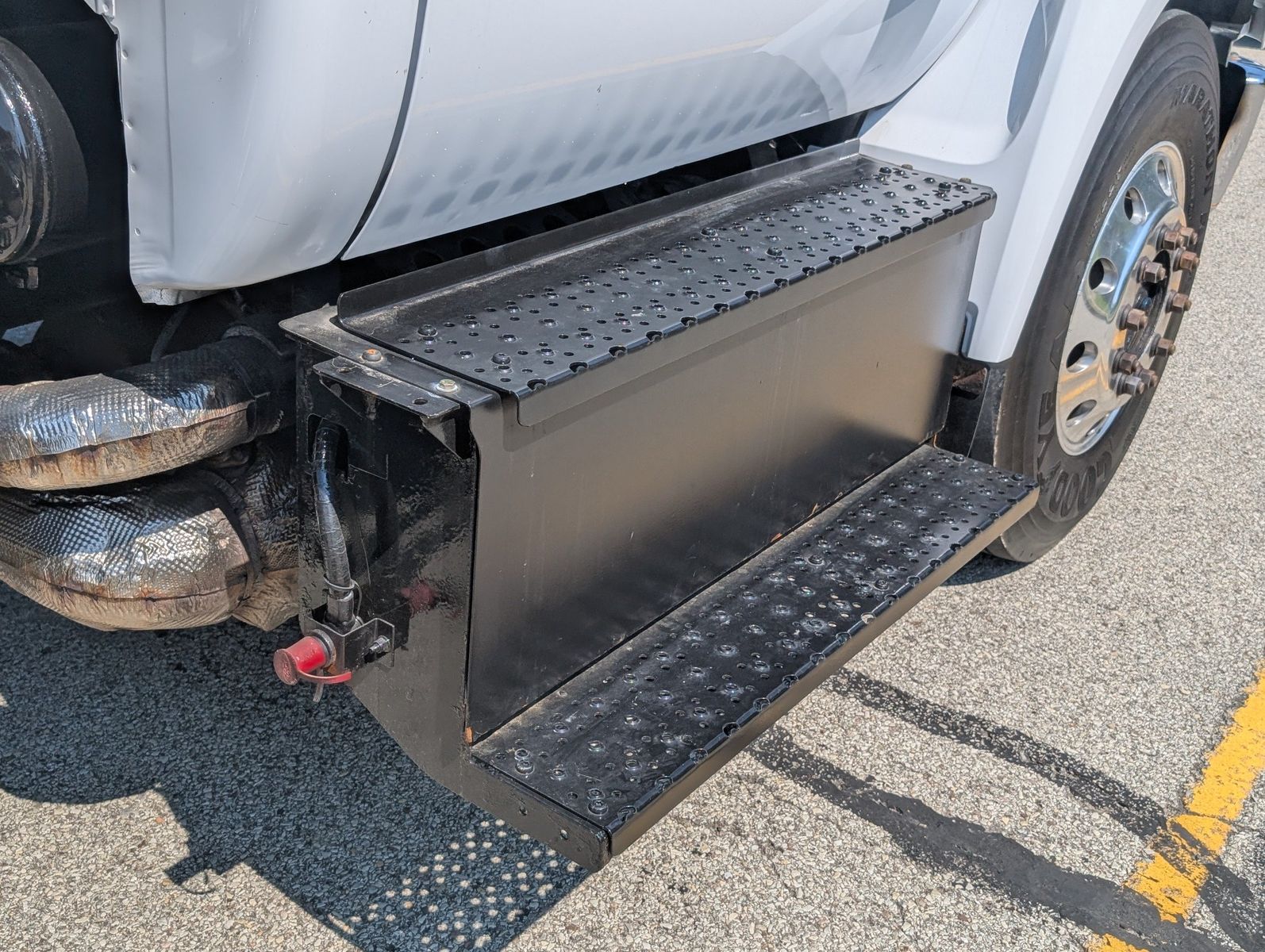 2018 Ford F-650 Super Duty 38