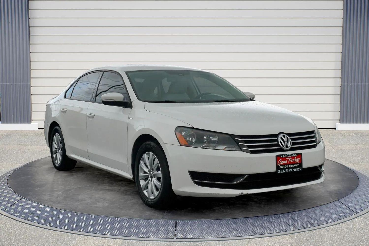 2014 Volkswagen Passat S
