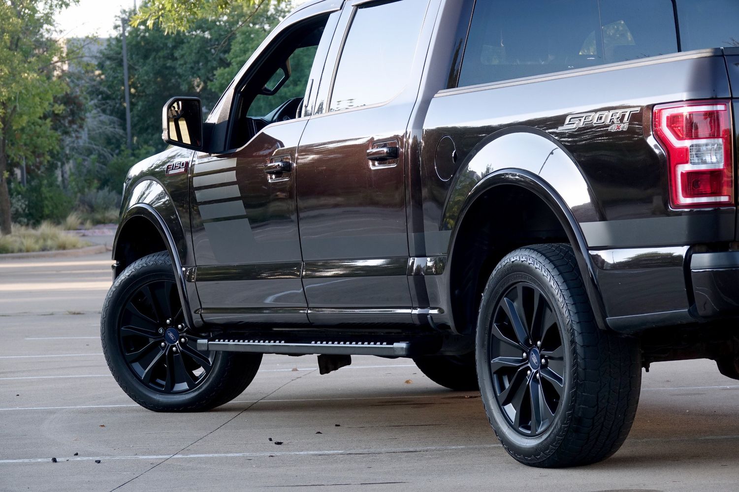 2019 Ford F-150 XLT photo 32
