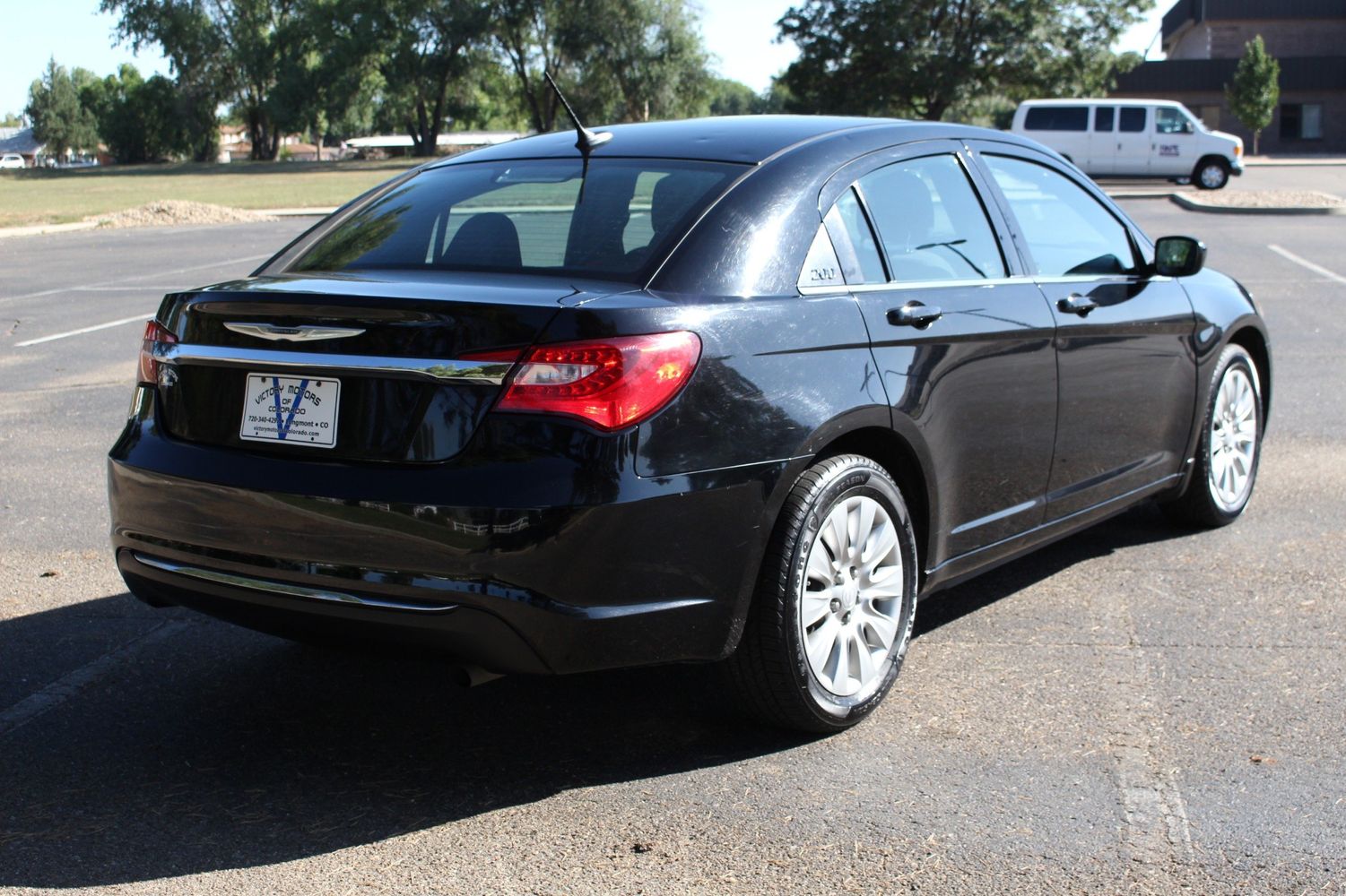 2014 Chrysler 200 LX | Victory Motors of Colorado