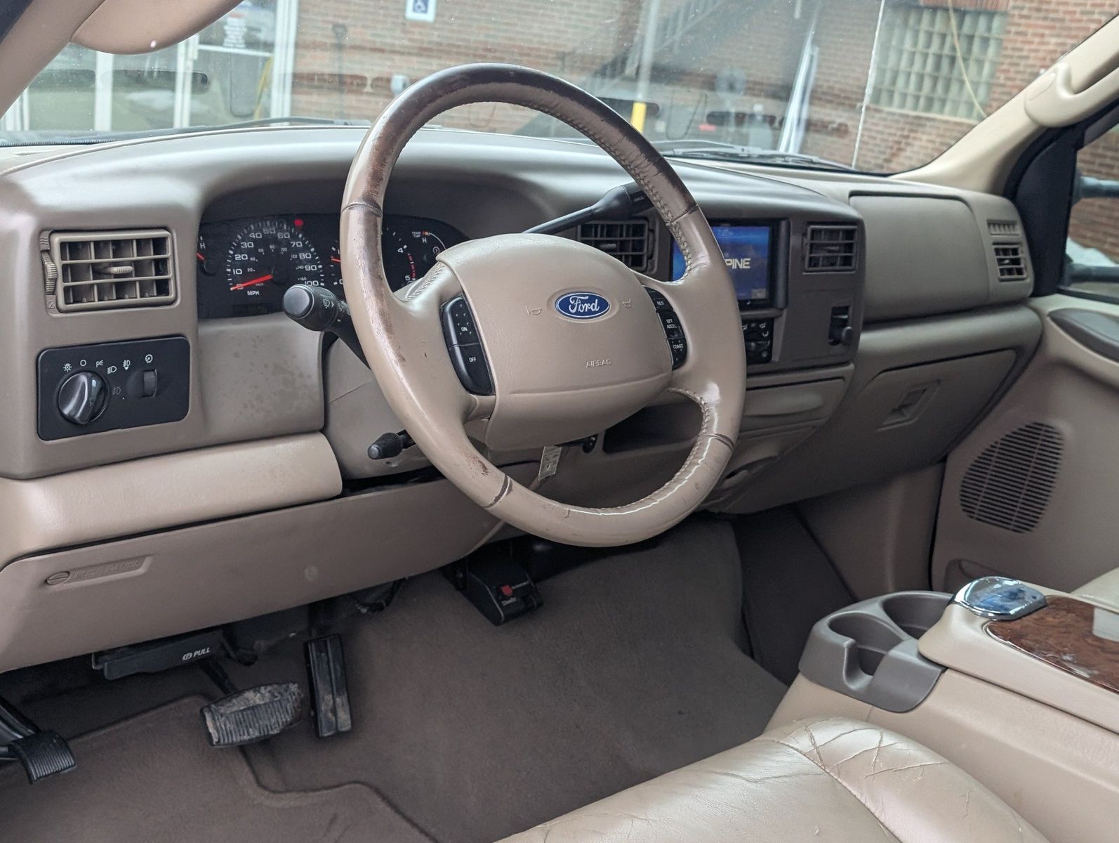 2004 Ford F-350 Super Duty 146