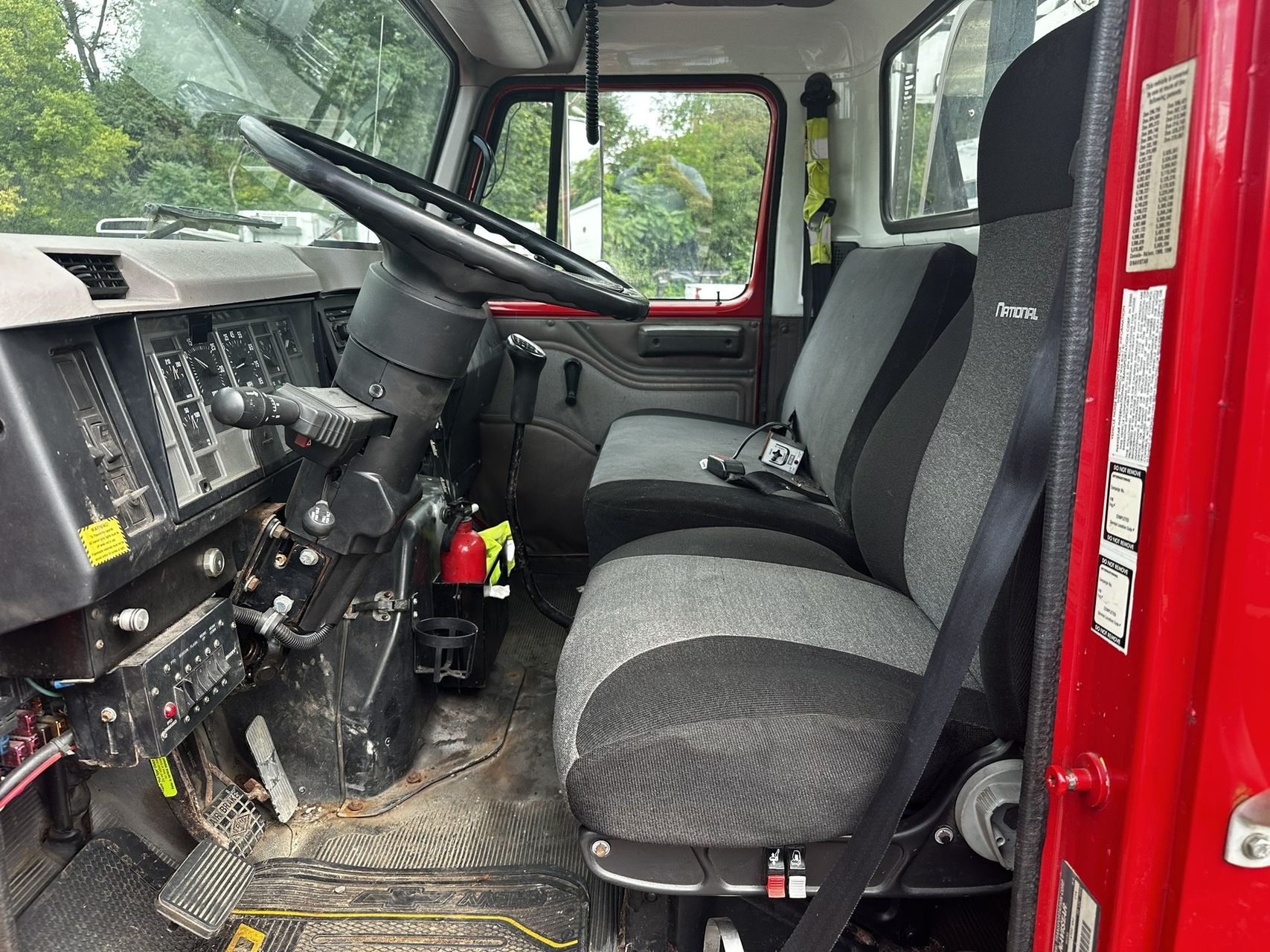 2000 International 4700 19