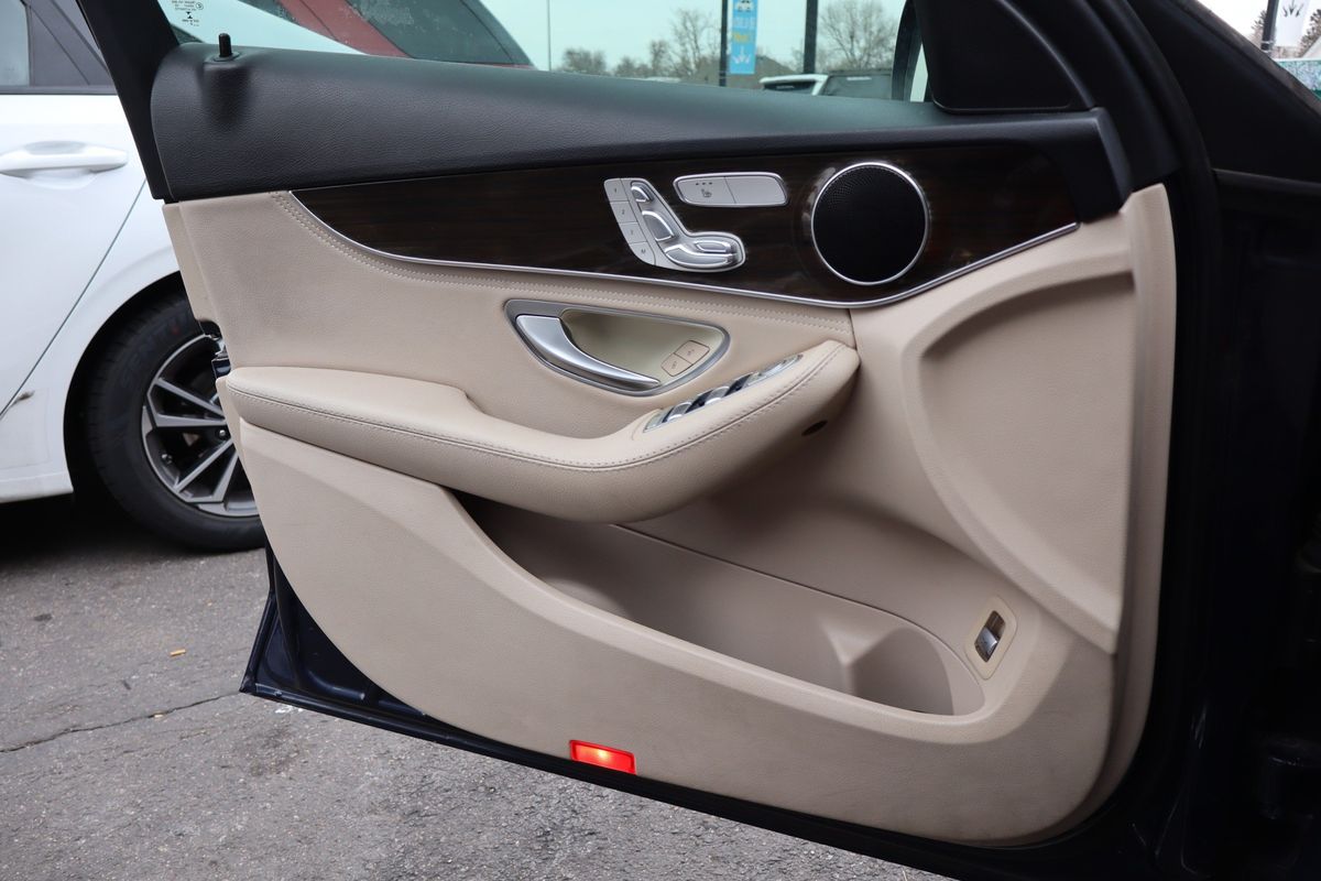 2015 Mercedes-Benz C 300 