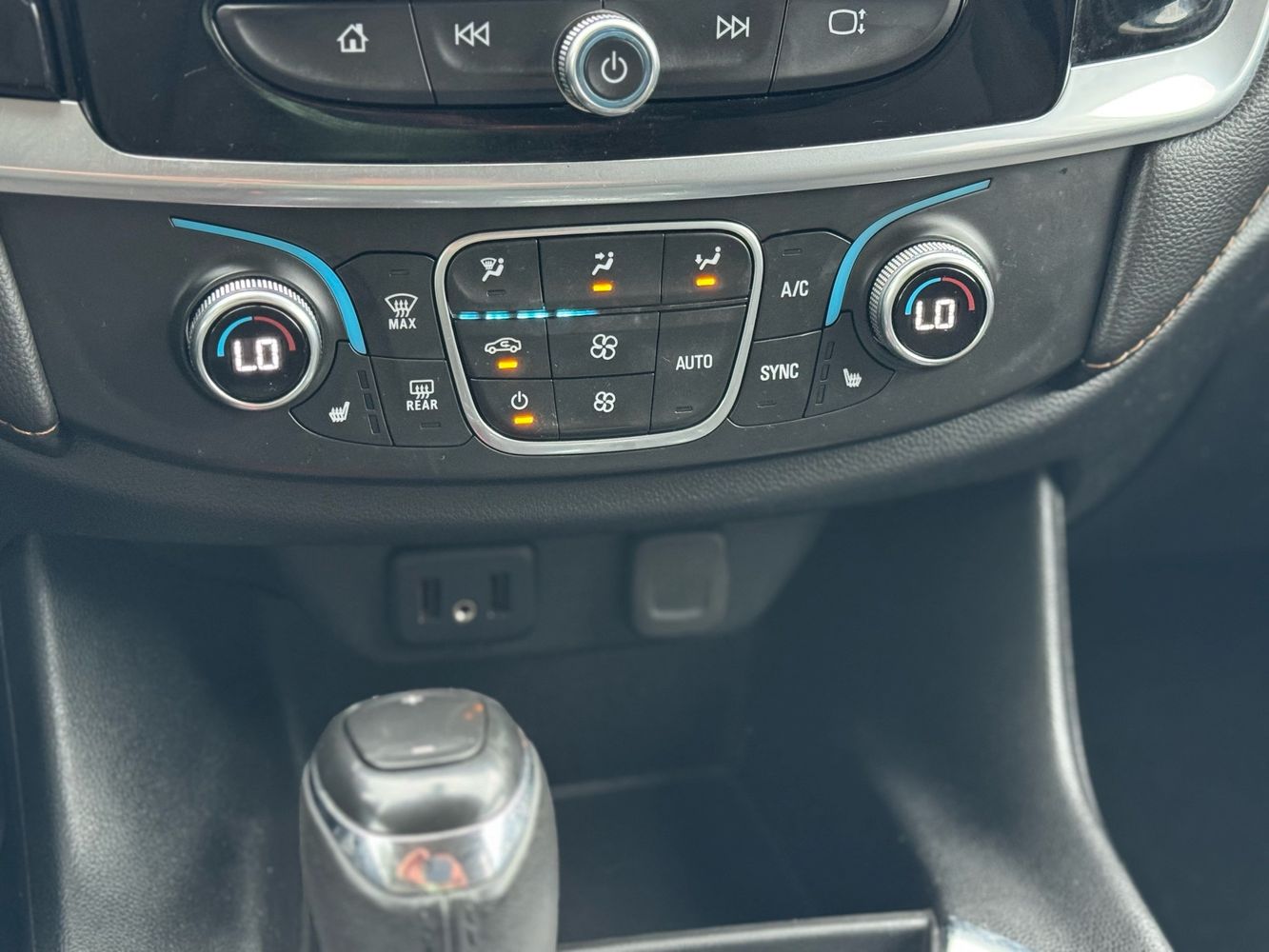 2019 Chevrolet Traverse Cloth photo 15