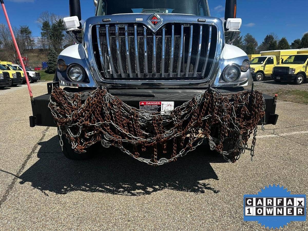 2017 International WorkStar 7500 23