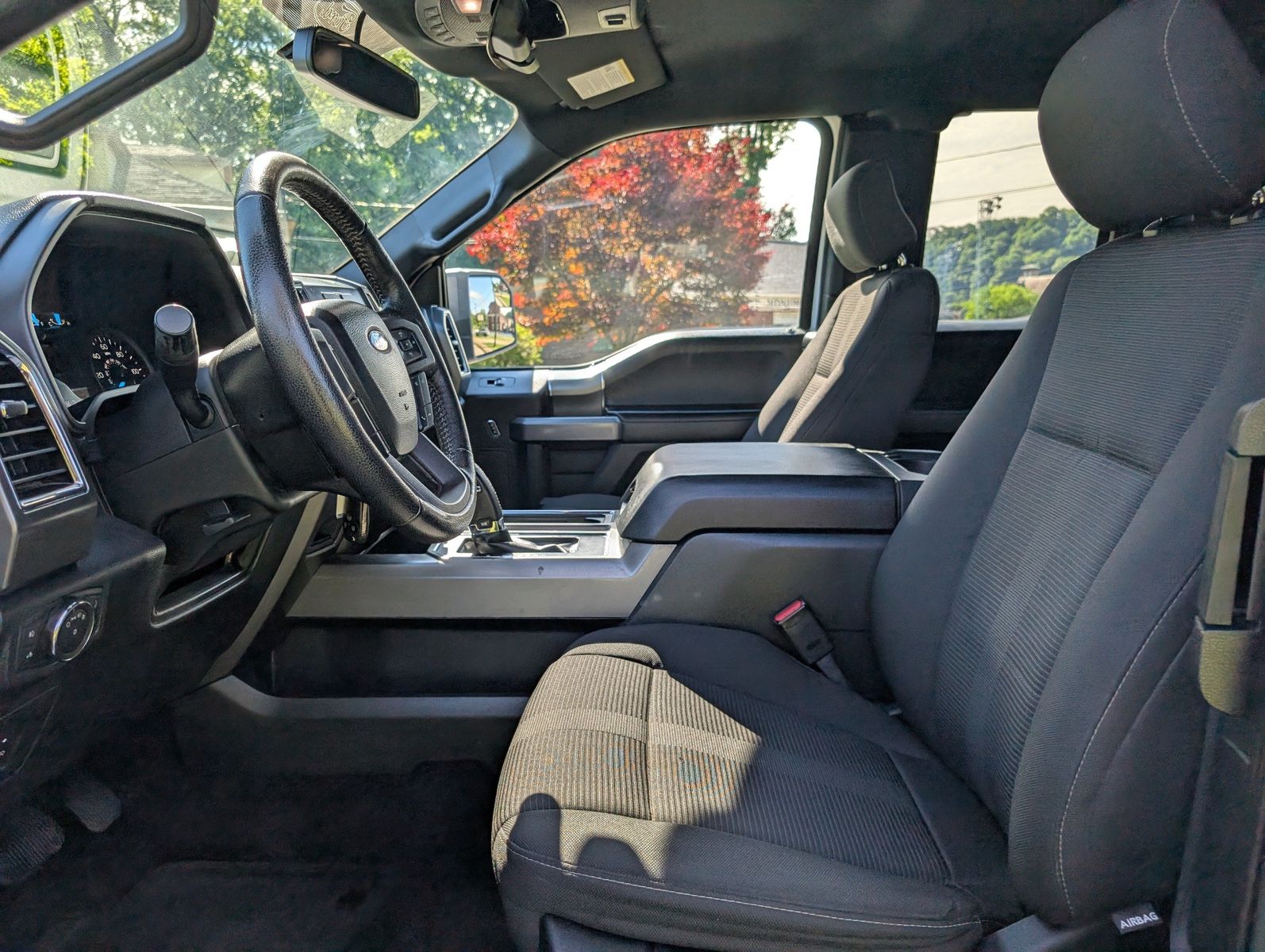 2015 Ford F-150 46