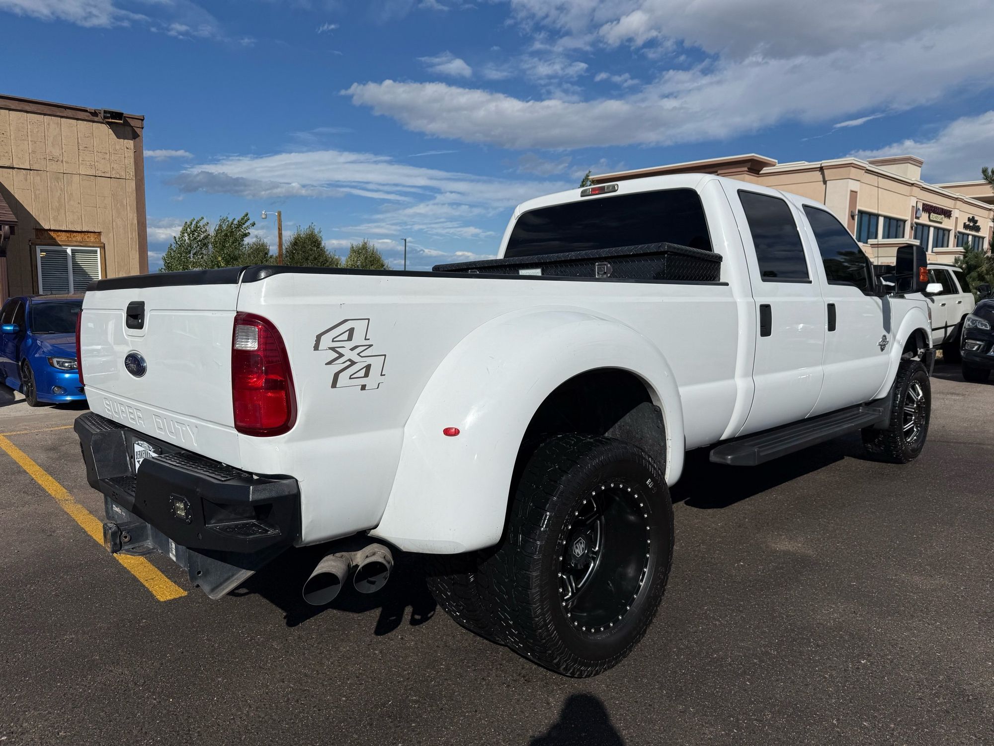 2014 Ford F-350 XLT photo 3