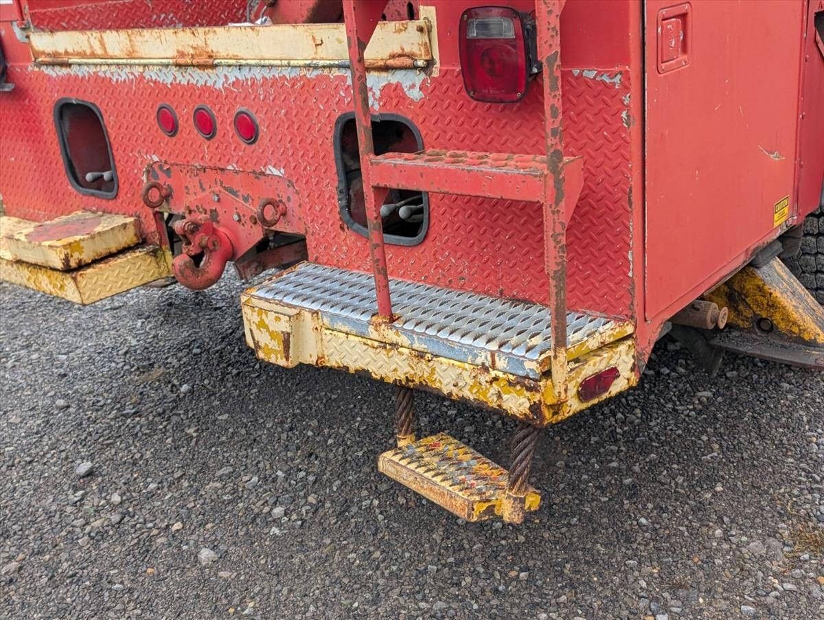 1987 GMC TopKick C70 26