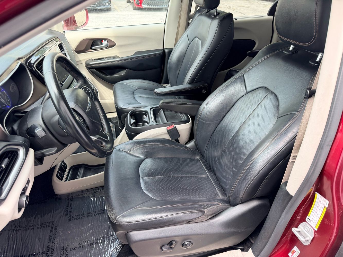 2018 Chrysler Pacifica Touring L photo 16