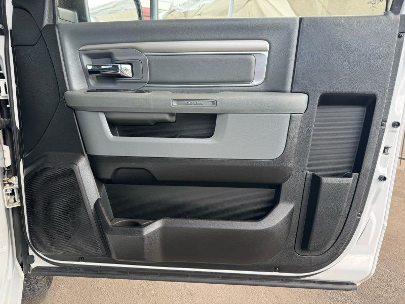 2019 Ram 1500 Classic SLT photo 20