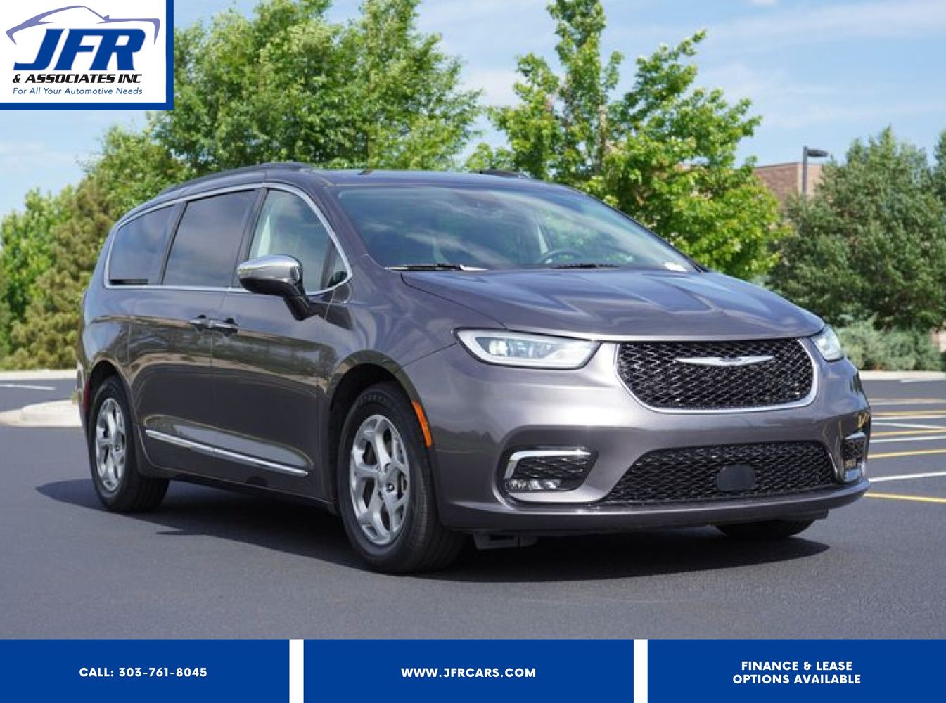 2023 Chrysler Pacifica's photo