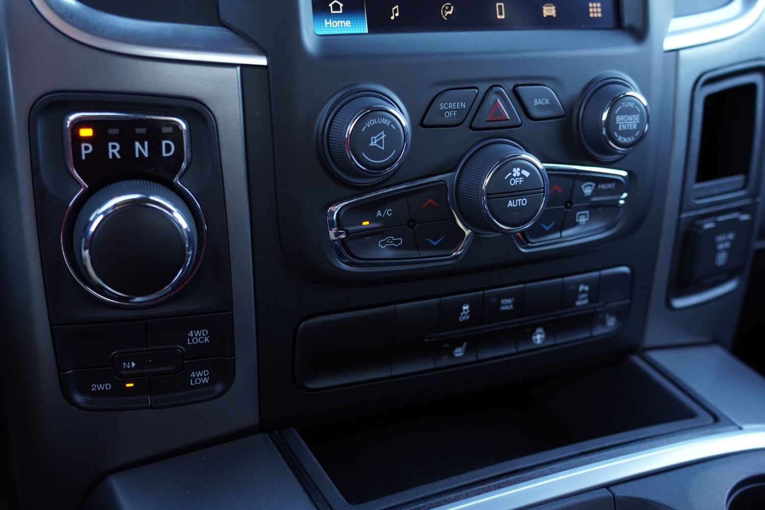 2024 Ram 1500 Classic Warlock photo 20